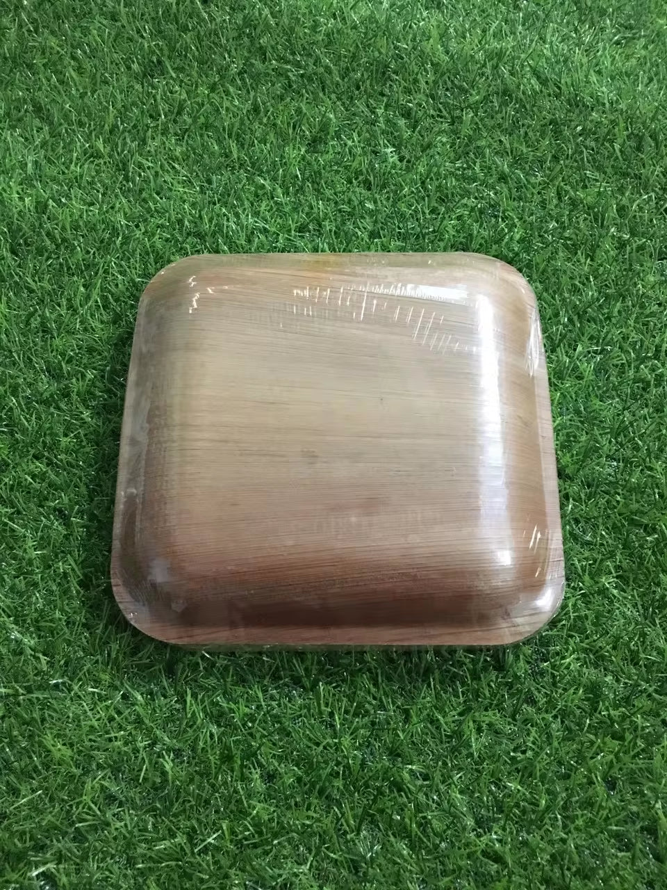 Vietnam Natural Areca Palm Leaf Disposable Dishes - Biodegradable Dinnerware for Kitchen