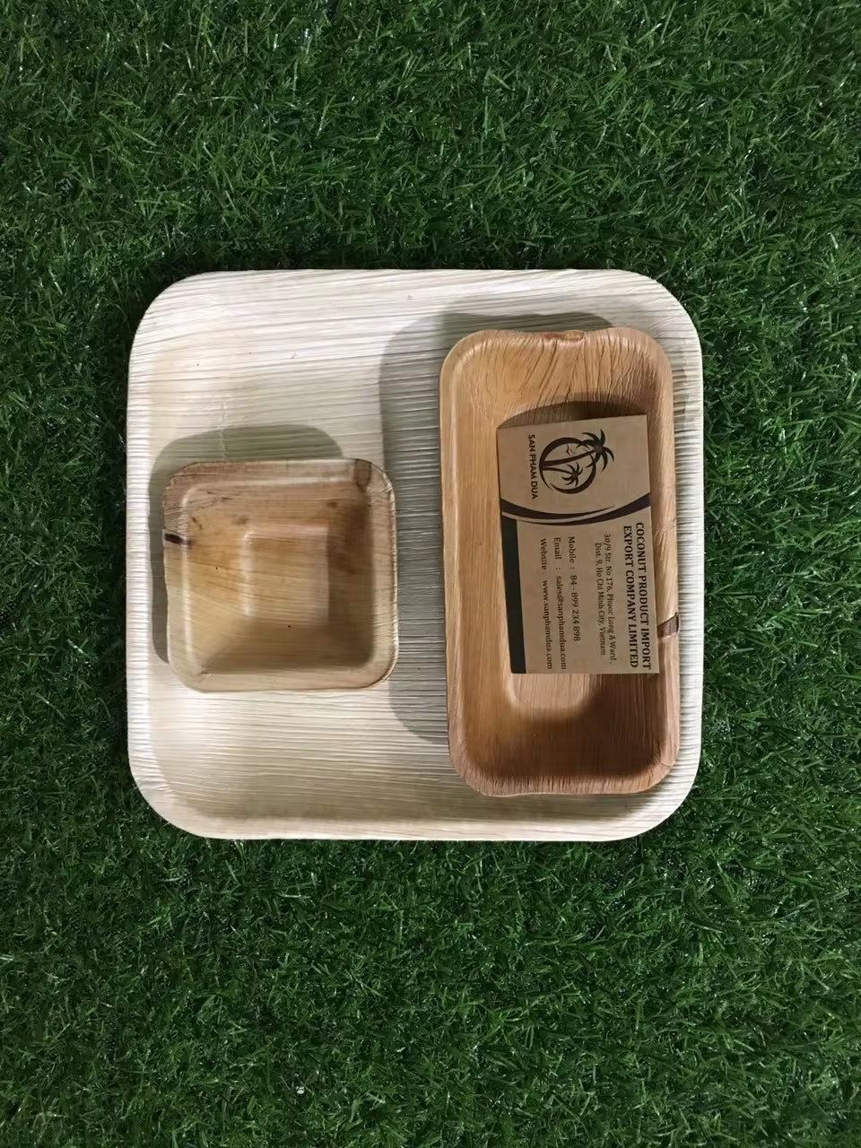 Vietnam Natural Areca Palm Leaf Disposable Dishes - Biodegradable Dinnerware for Kitchen