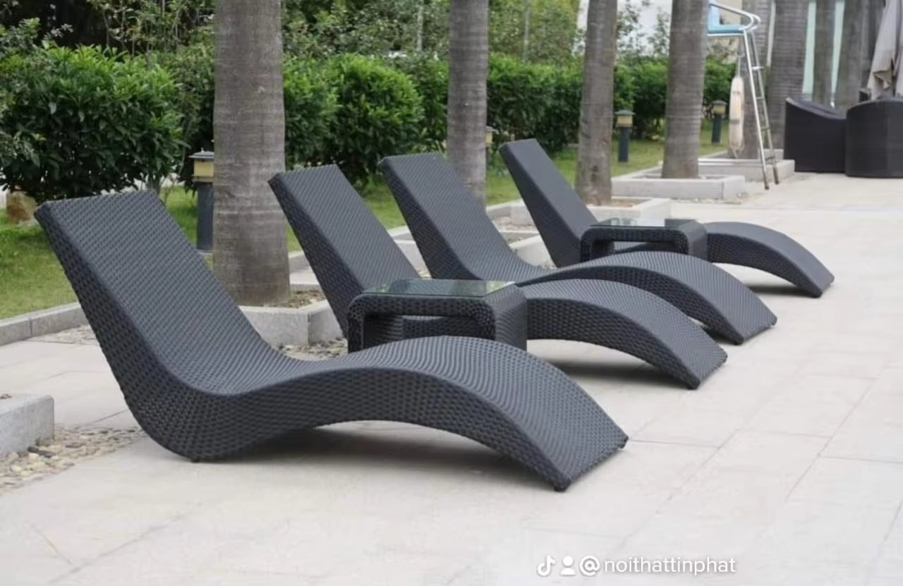 Luxurious Poolside Plastic Chair for Hotel and Resort Decoration