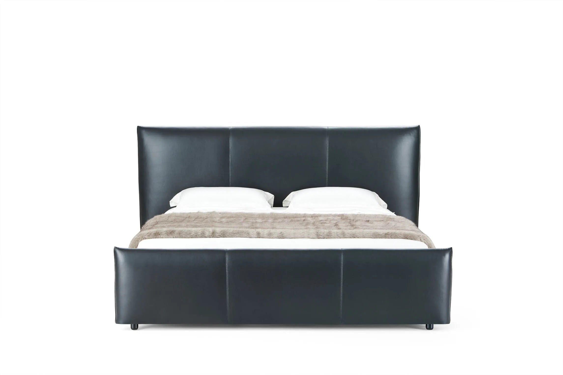 Luxurious King Size Modern Bedroom Set with Leather Bed